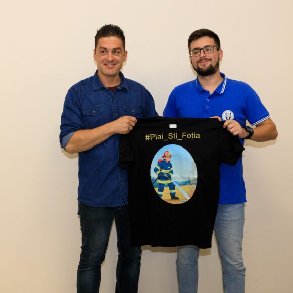 Πλάι στην φωτιά!!!