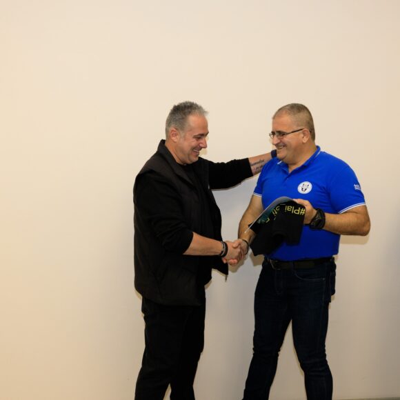 Πλάι στην φωτιά!!!