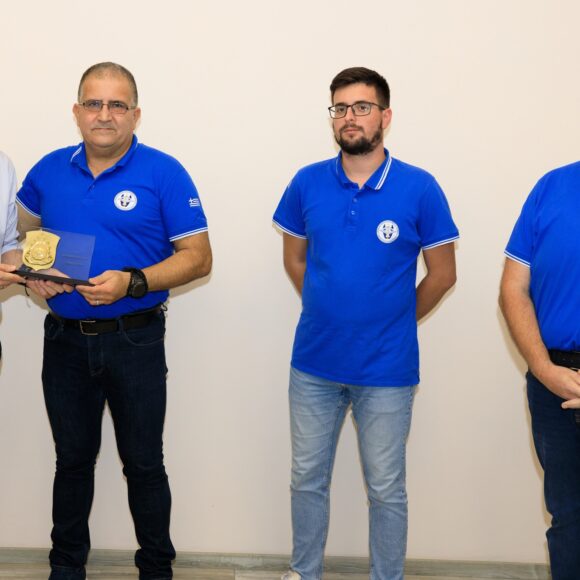 Πλάι στην φωτιά!!!